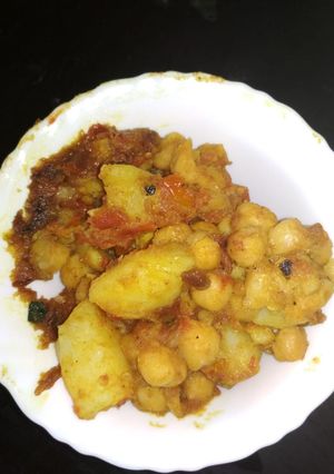 A picture of Aloo kabli.