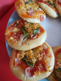 Foto resep Pizza Mini Simple Super Empuk