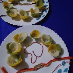 Kesar Pista Coconut Delight Flowers A picture of Kesar Pista Coconut Delight Flowers.