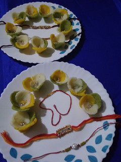 A picture of Kesar Pista Coconut Delight Flowers.