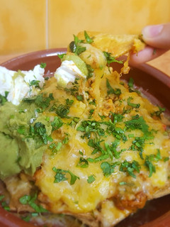 Una foto de Nachos de garbanzo con carne picada