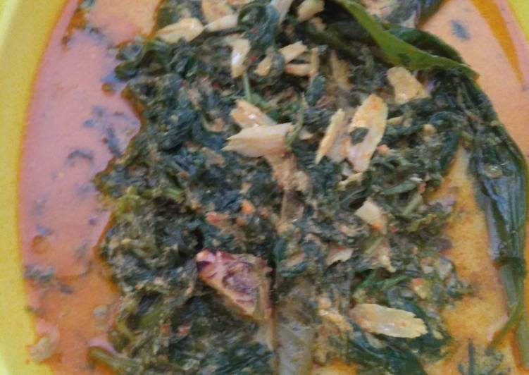 Bagaimana memasak Gulai daun singkong ala ku Anti Gagal