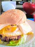 CHEESEBURGER 👍🇵🇪