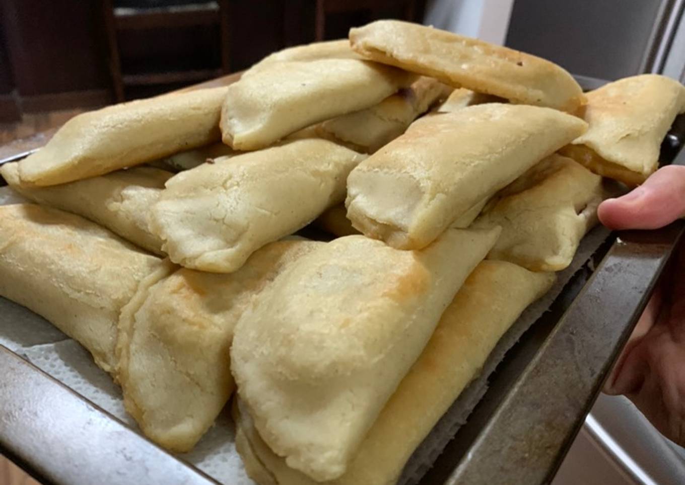 Empanadas de papa con atún y queso