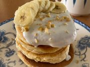 Una foto de pancakes de limon