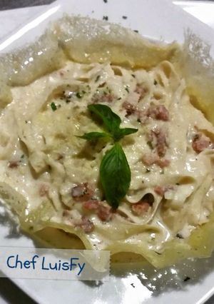Una foto de Fetuccini a la carbonara LuisFy