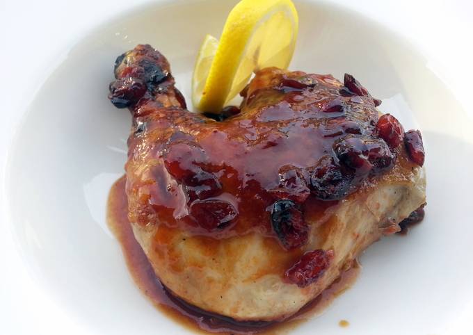 Recipe of Quick Chicken in Sweet and Sour Cranberry Sauce