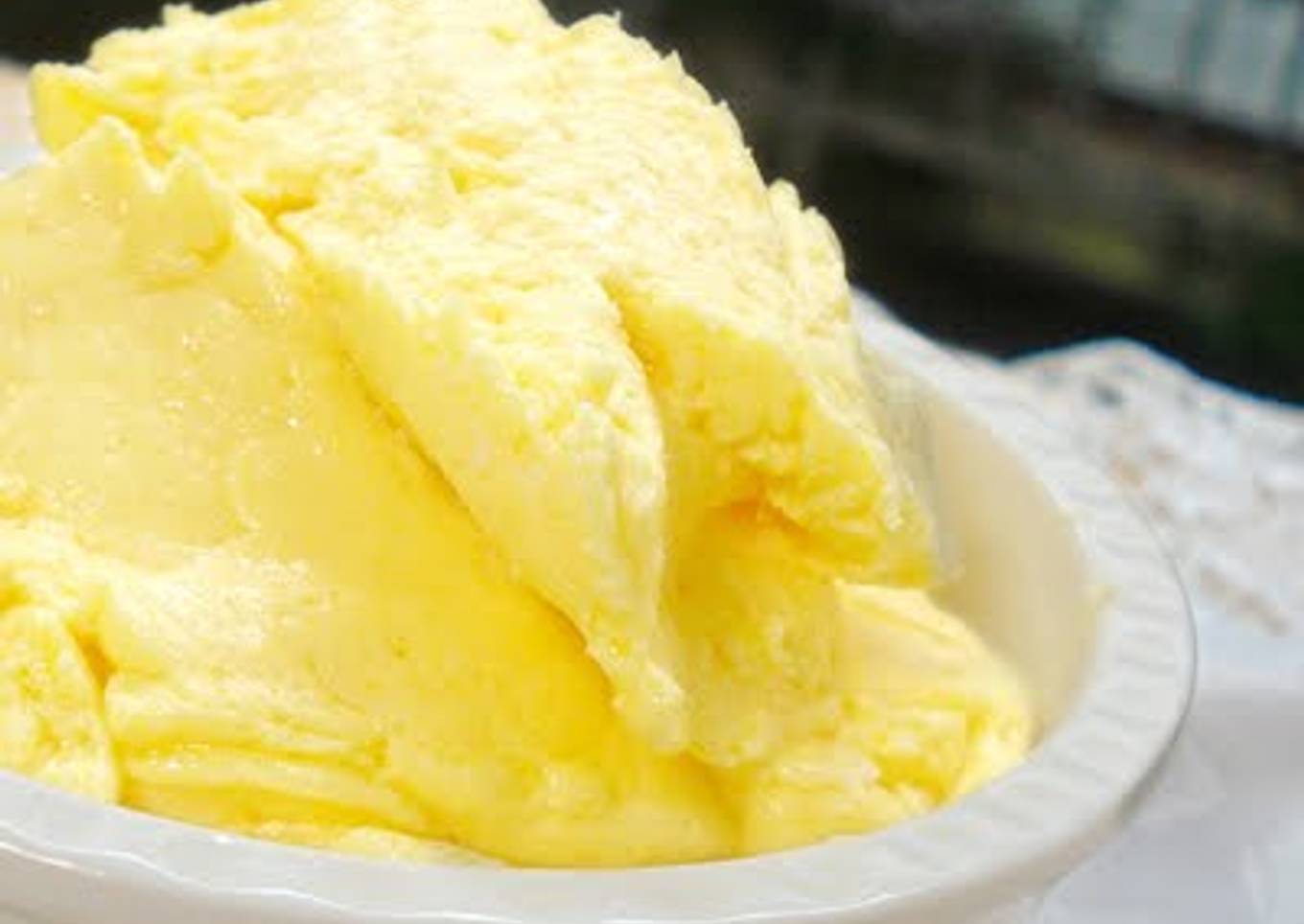 Authentic Butter Cream (Pâte à Bombe)