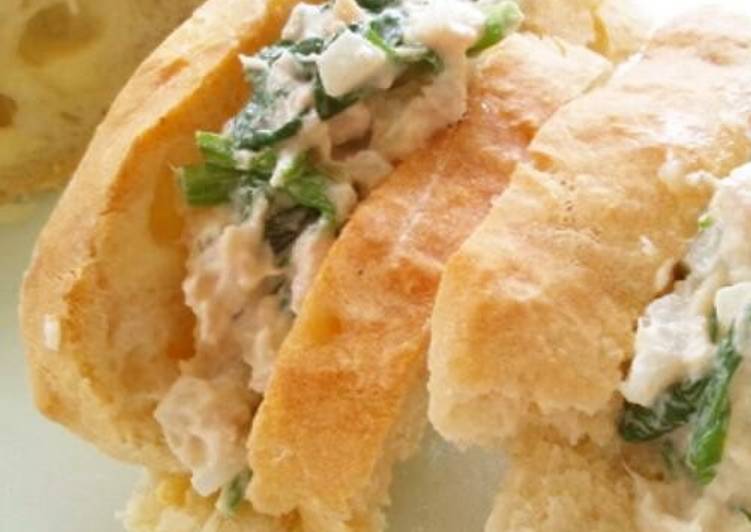Simple Way to Prepare Perfect Onion, Tuna &amp; Spinach Sandwiches