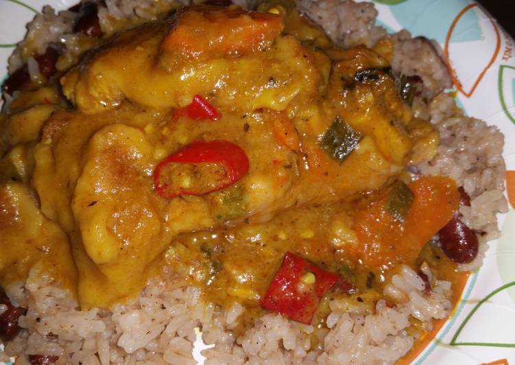 Recipe of Perfect Slow cooker curry chicken and easy rice and peas