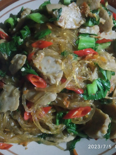 Foto resep Soun goreng bakso pedas saos tiram