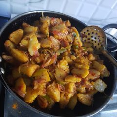 A picture of Fried idli.