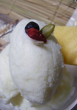 A picture of Milk Ice Cream.