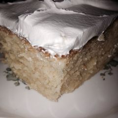 A picture of Coconut Cream Cake.