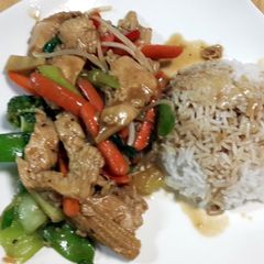 A picture of Stir fry "mash-up" (Chicken & Veggies).