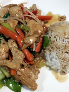 A picture of Stir fry "mash-up" (Chicken & Veggies).