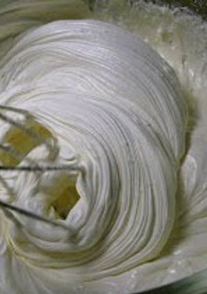 A picture of Vickys 'Cool Whip' Substitute with Dairy-Free / Vegan Option.
