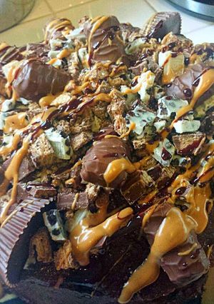 A picture of *Ray's HeartBroken Cake*.