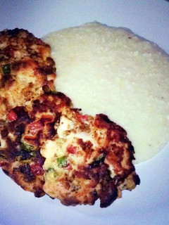 A picture of Salmon cakes.
