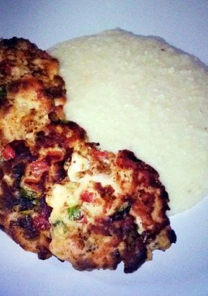 A picture of Salmon cakes.