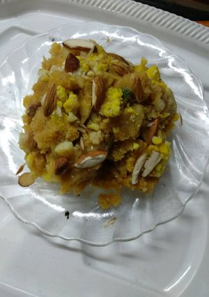 A picture of Moongdaal halwa.