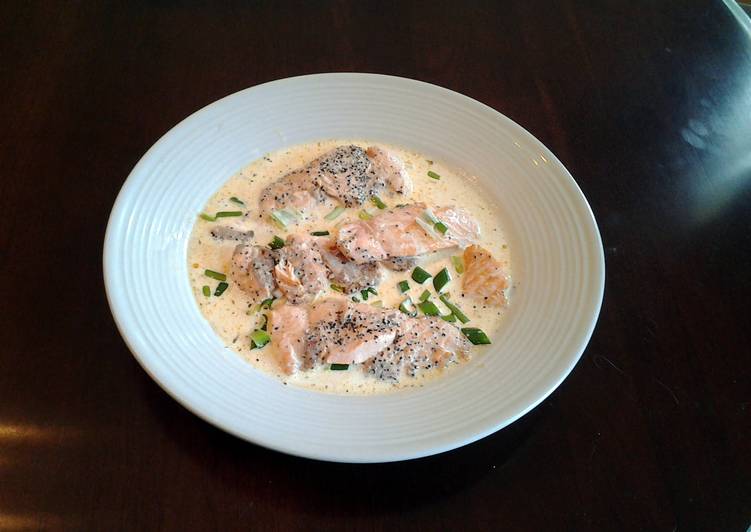 Simple Way to Make Any-night-of-the-week Salmon cutlets with lemon chive cream sauce