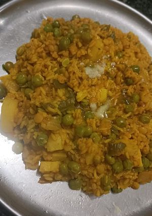 A picture of Khichdi.