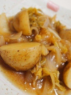 A picture of Easy Sweet Simmered New Potatoes and Cabbage.