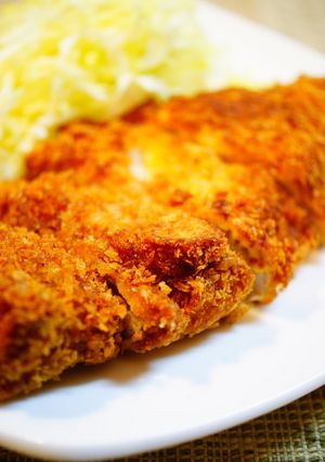 A picture of Garlic Tonkatsu (Pork Cutlet).