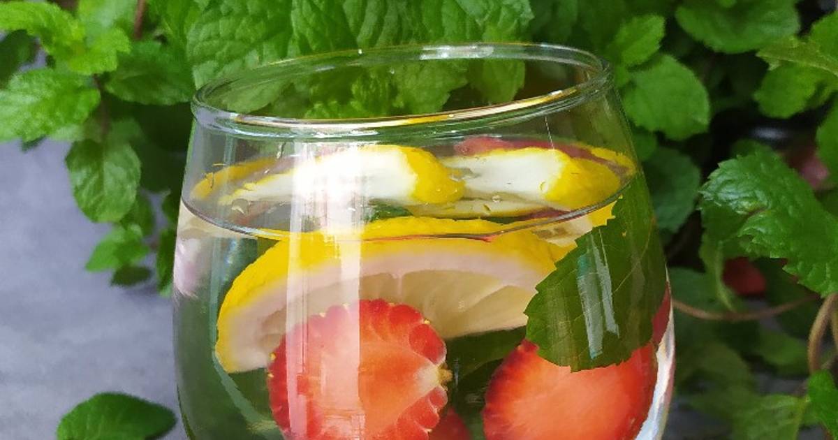 Resep Infused Water Lemon, Mint, Strawberry oleh Rahayu Sartika Br