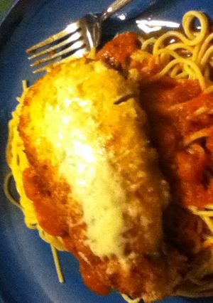 A picture of Chicken Parmesan.