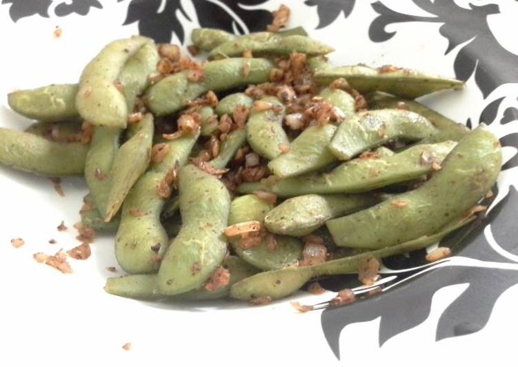 Spicy Garlic Edamame