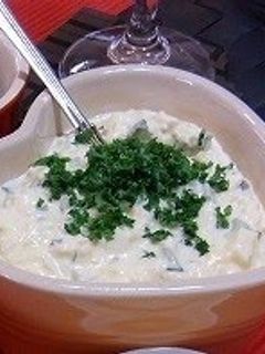 A picture of Easy Tartar Sauce.