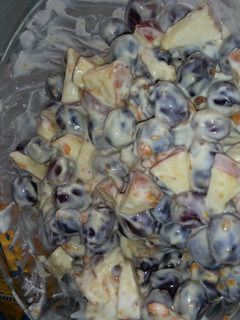 A picture of Grapes and apples salad.