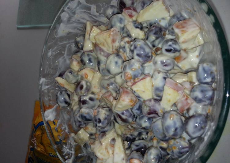 Grapes and apples salad Grapes and apples salad