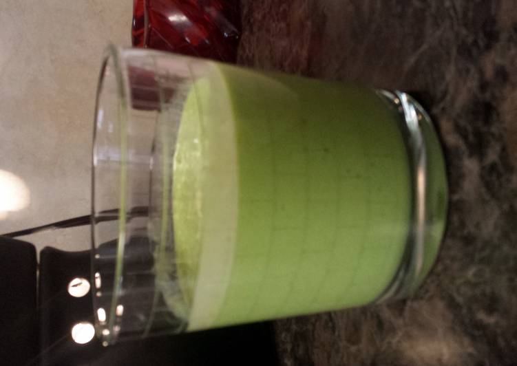 Spinach Pineapple Smoothie