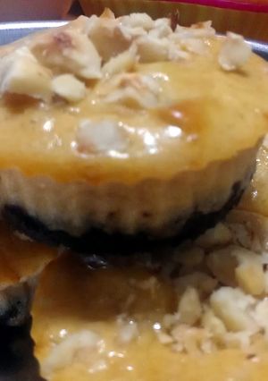 A picture of mini peanut butter cheesecake.