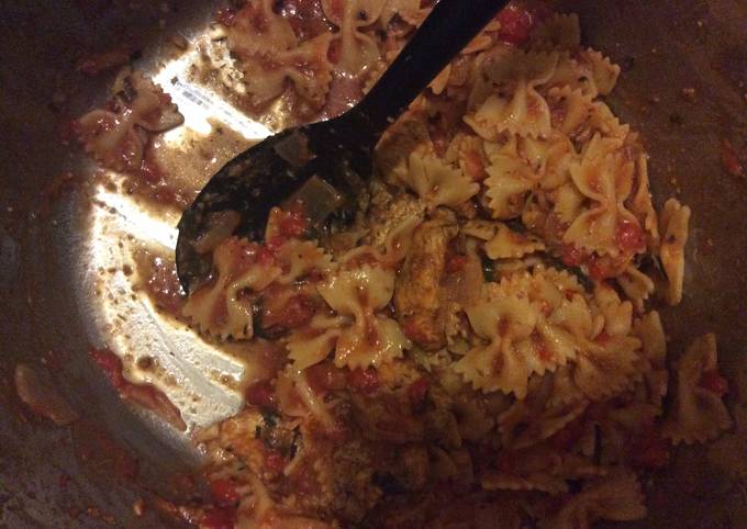 Roasted Red Pepper Pasta