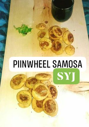 A picture of Pinwheel Samosa/ Bakarwadi.
