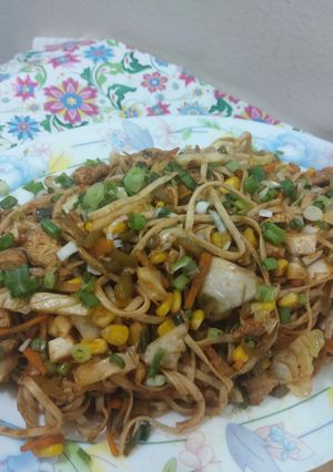 A picture of Stir fried Udon noodles /chicken Udon noodles.