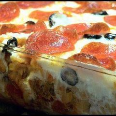 A picture of pizza pasta casserole.