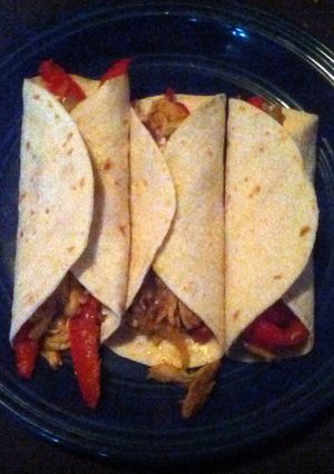 A picture of Chicken fajitas.