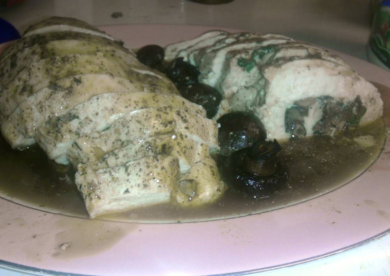 Mushroom spinach stuffed chicken