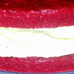 A picture of Mike's Super EZ Creamy Frosting.