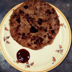 A picture of Aaloo paratha.