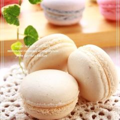 A picture of My Vanilla Macarons à la Parisienne.