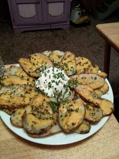 A picture of Cheesy Potato slices.