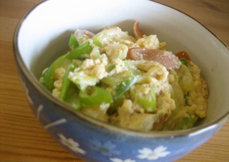 An Easy Breakfast Rice Bowl: Wiener Sausage, Green Onion and Egg