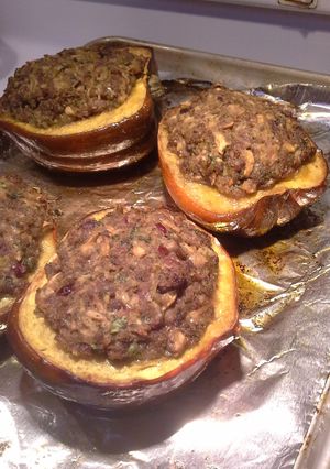 A picture of Sausage Stuffed Acorn Squash.