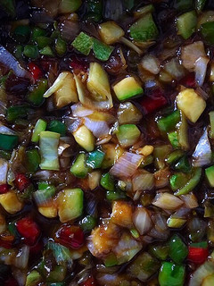Una foto de Verduras salteadas con soja